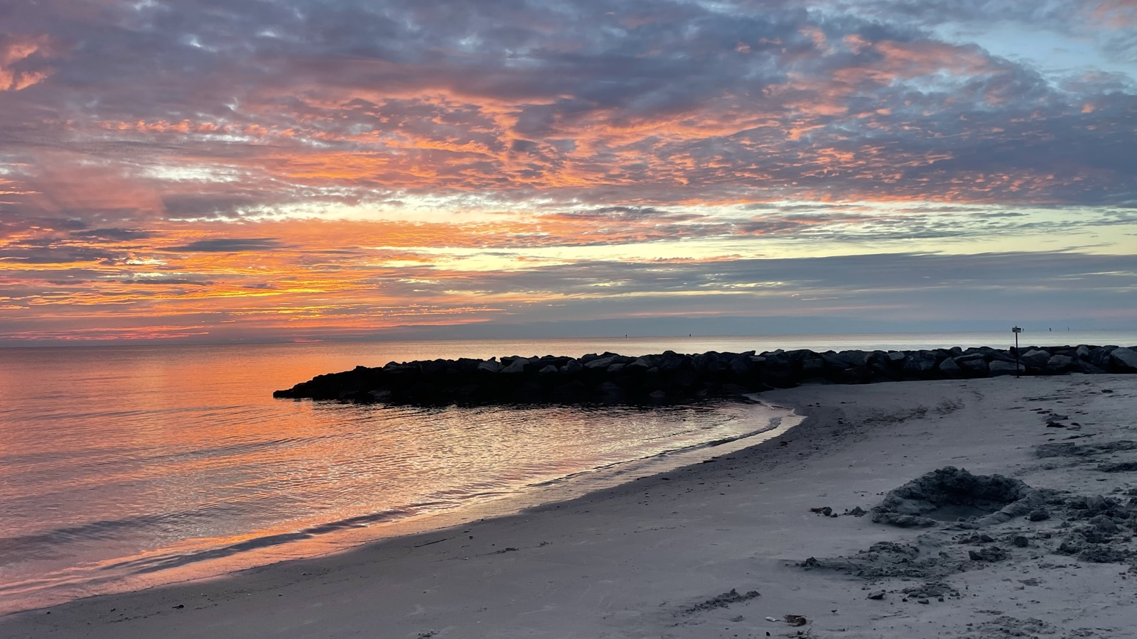 Cape Charles Virginia sunset over the Chesapeake Bay — one of the best sunsets on the East Coast