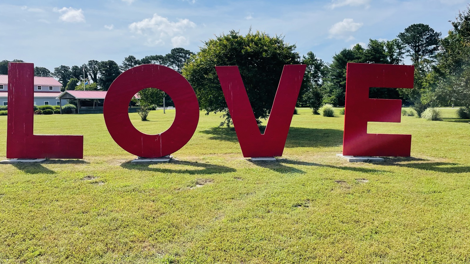 Virginia LOVE sign in Deltaville — we buy houses in Middlesex County